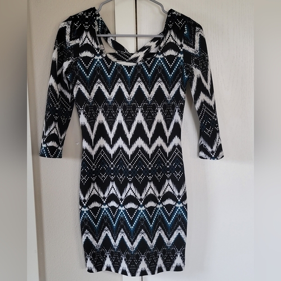 Charlotte Russe Geometric Abstract Pattern Blue Crisscross Cut Out Bodycon Dress - Picture 2 of 5